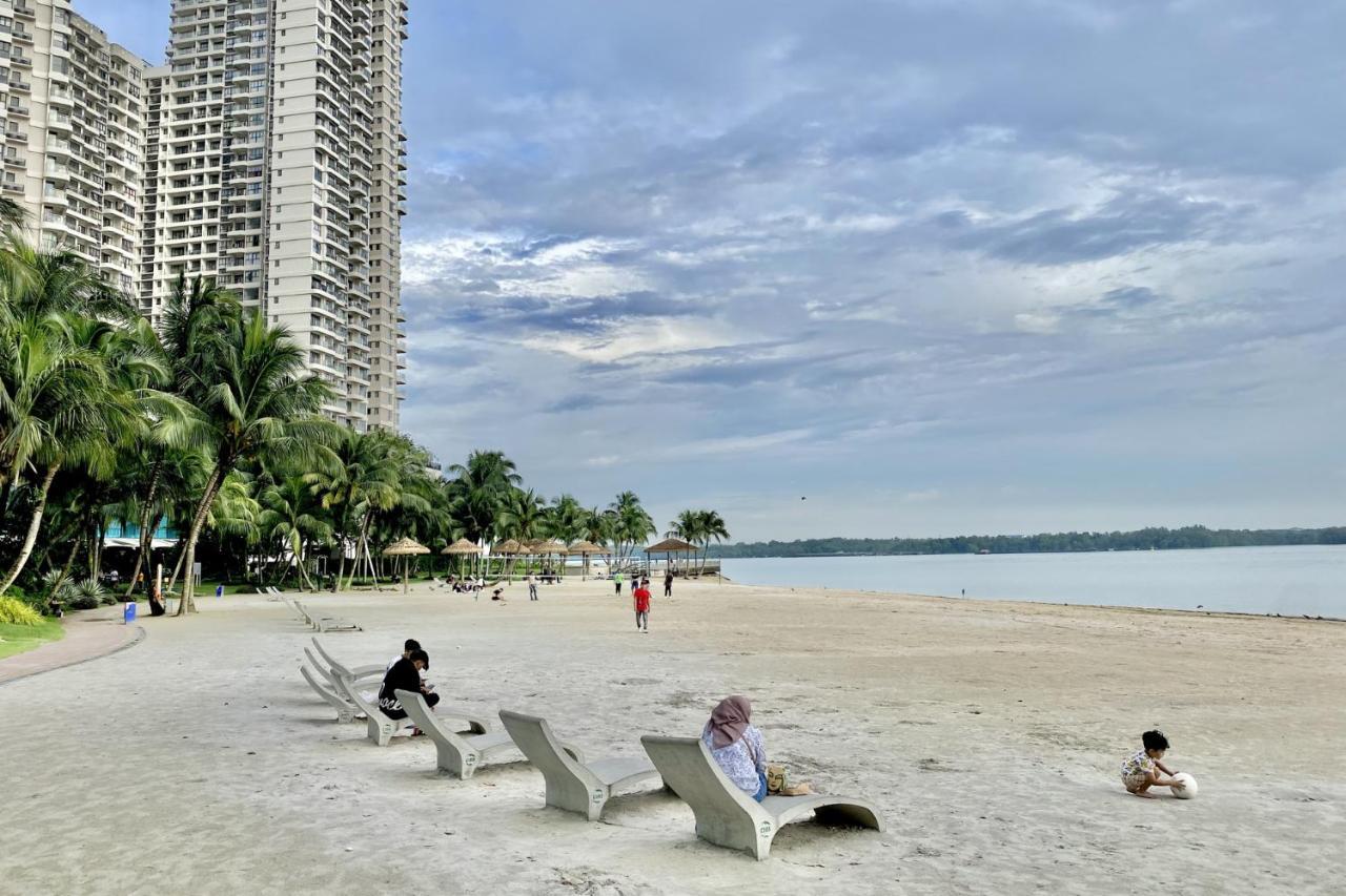 Apartment Danga Bay - 2br Timber Lounge - Dryer - Netflix
