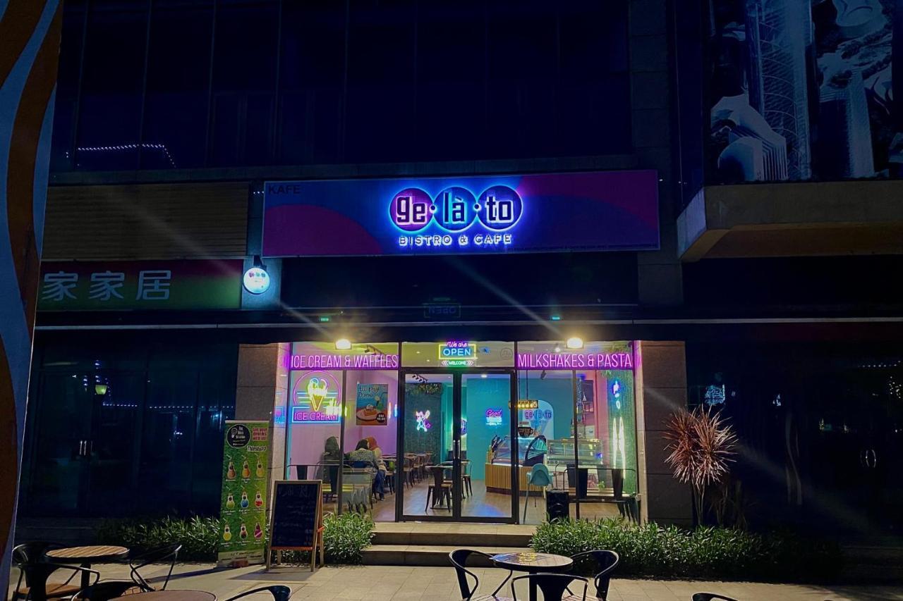 Apartment Danga Bay - 2br Timber Lounge - Dryer - Netflix