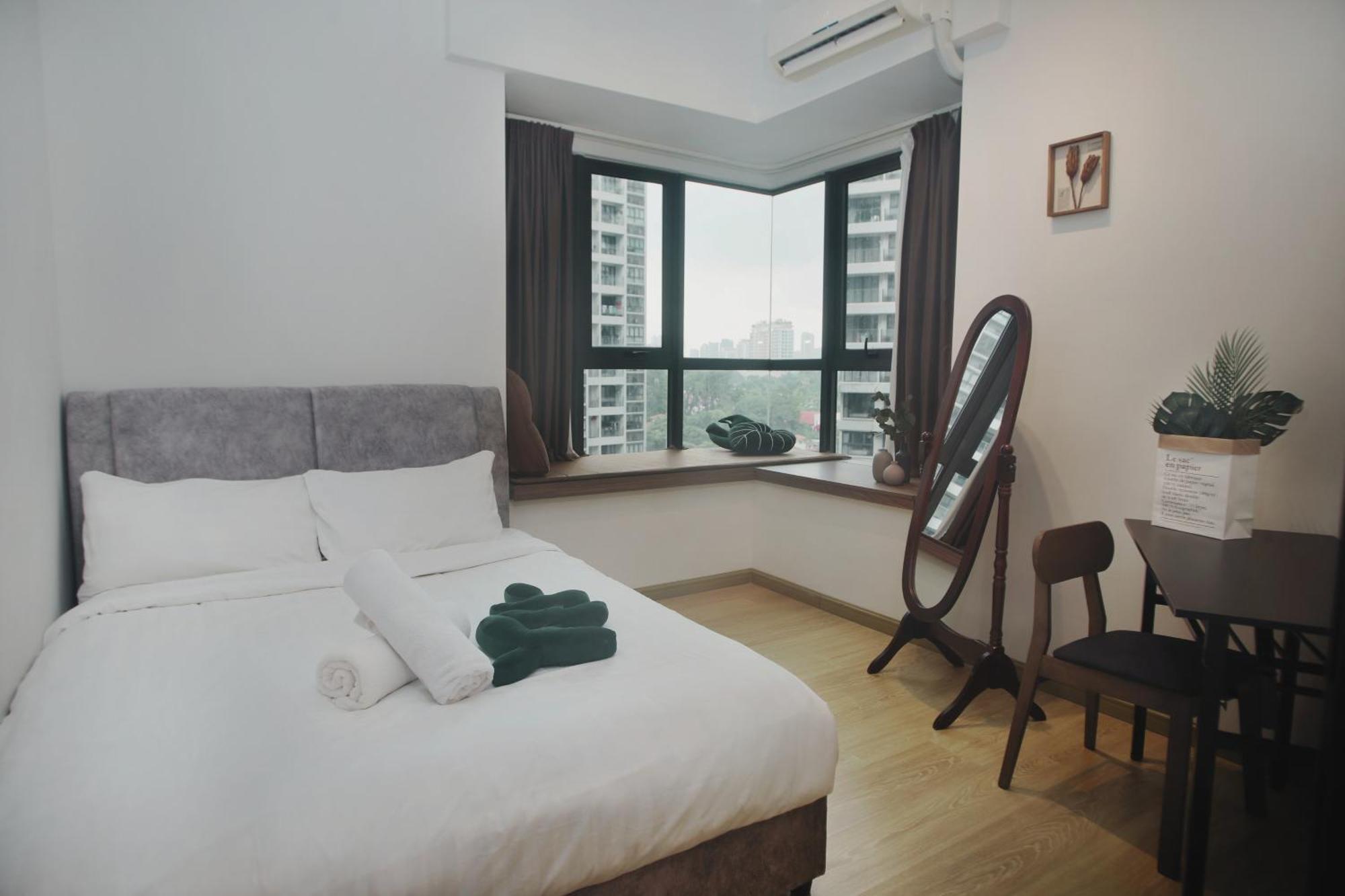 Danga Bay - 2br Timber Lounge - Dryer - Netflix Apartment Johor Bahru