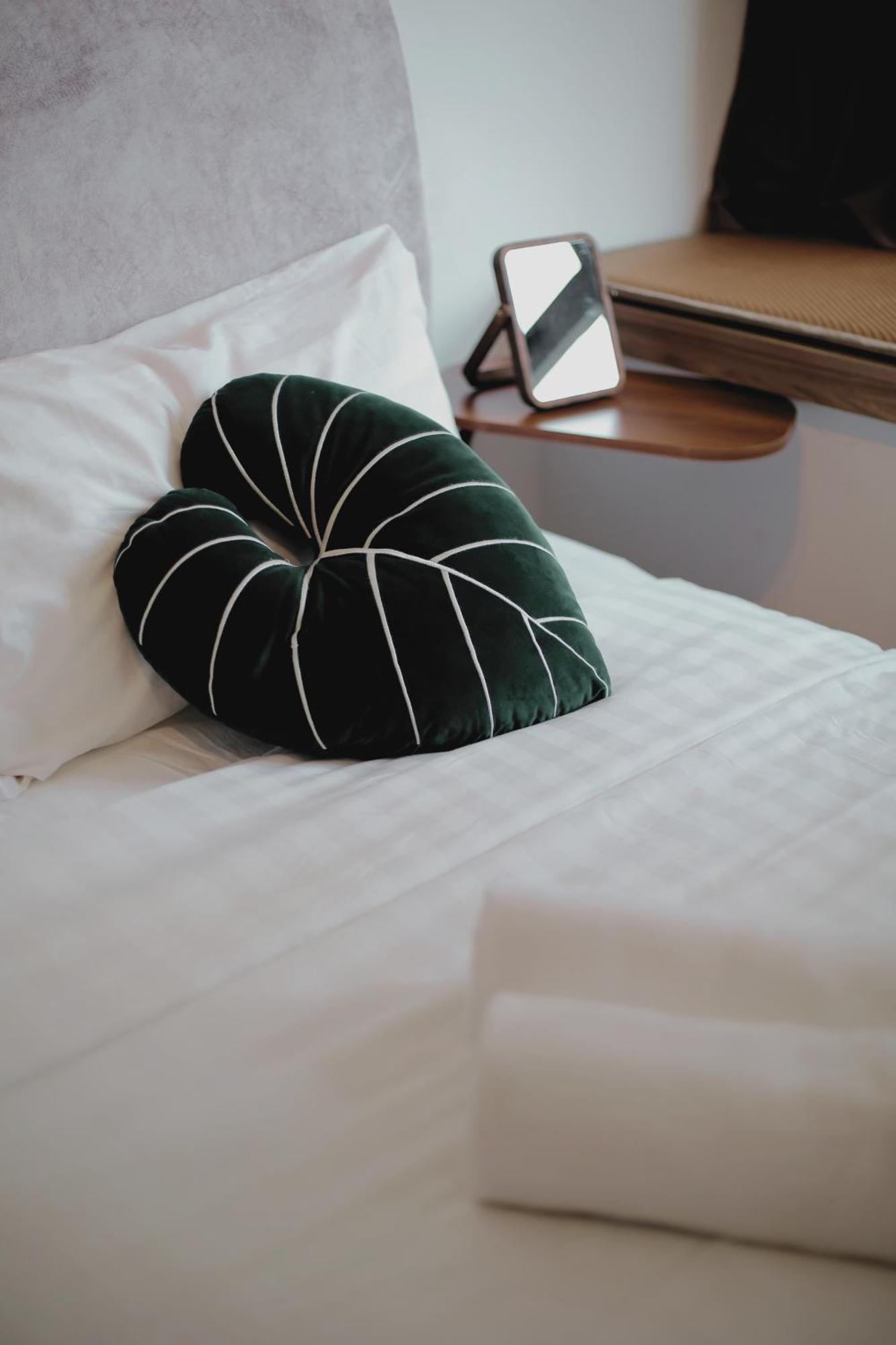 Apartment Danga Bay - 2br Timber Lounge - Dryer - Netflix